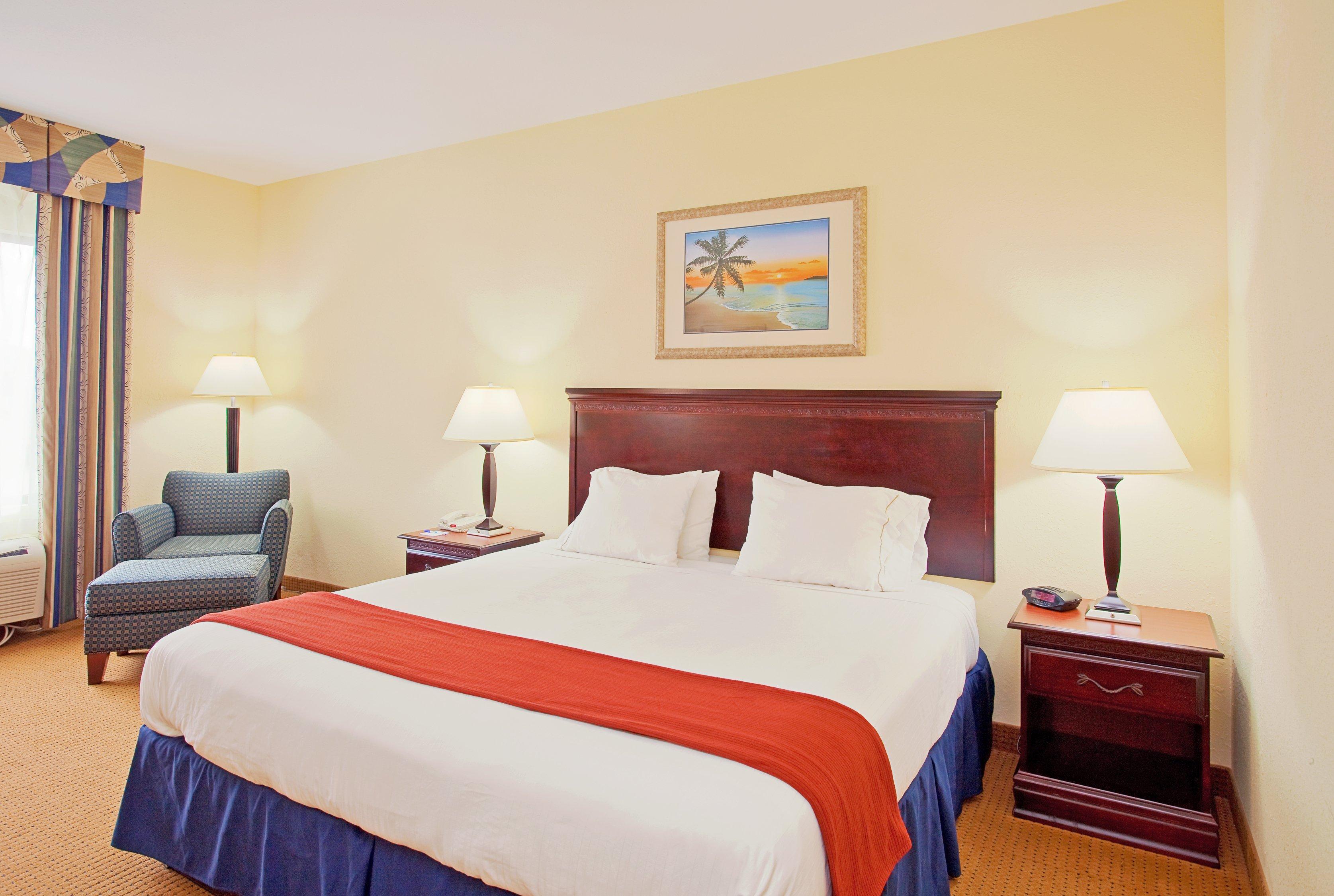 Holiday Inn Express Hotel & Suites Panama City-Tyndall Exterior photo