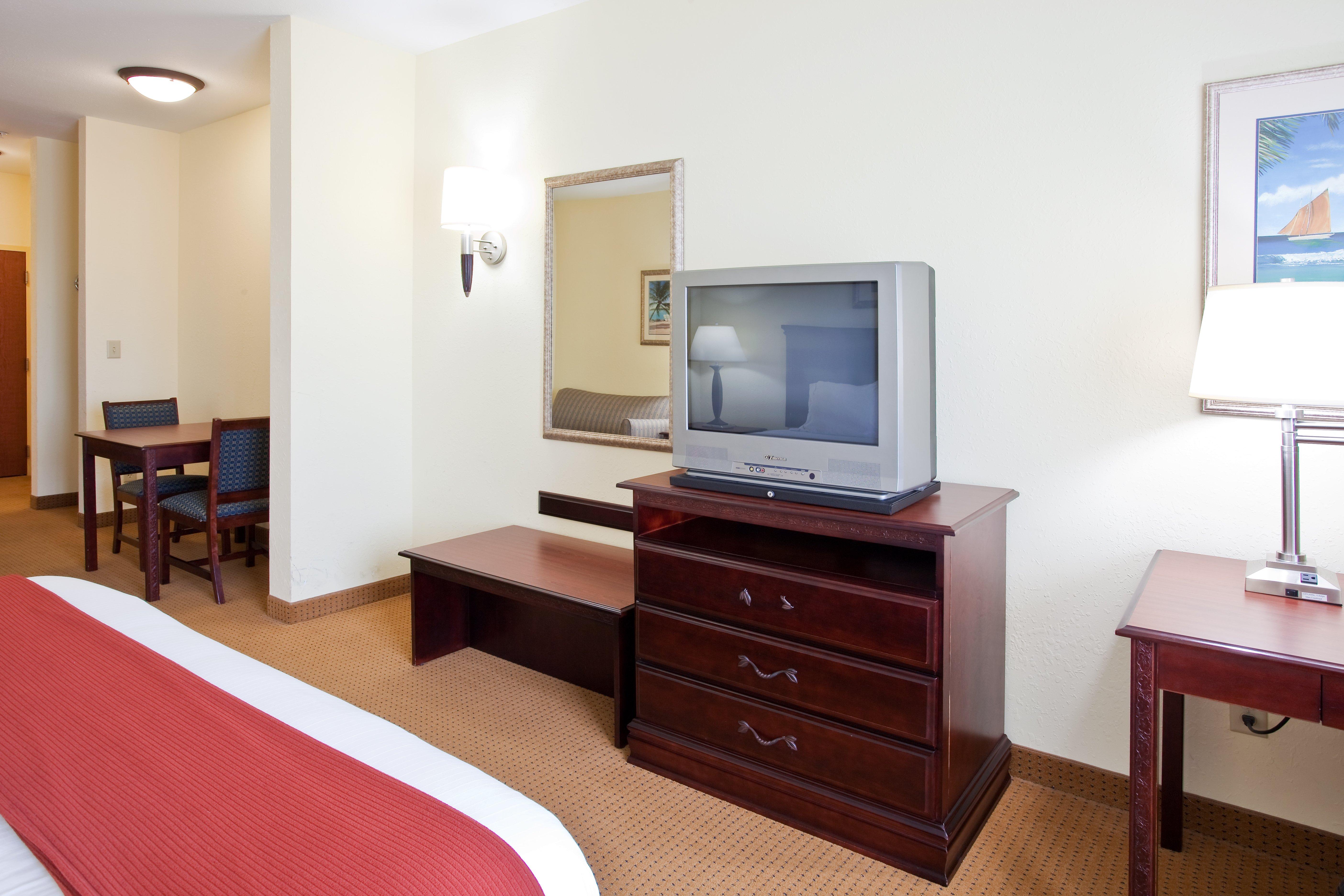 Holiday Inn Express Hotel & Suites Panama City-Tyndall Exterior photo
